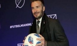 英超最新爆料新闻,转会风云再起，豪门争抢焦点球员